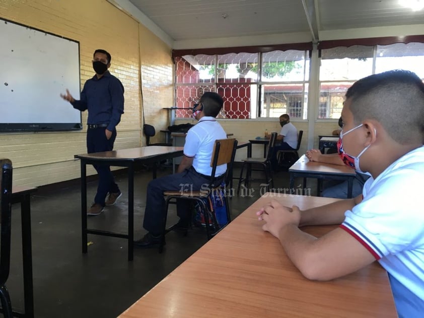 Para el nuevo ciclo, el Subcomité Técnico de Salud autorizó en la Región Lagunera la apertura de 152 escuelas de educación especial, inicial, preescolar, primaria y secundaria.