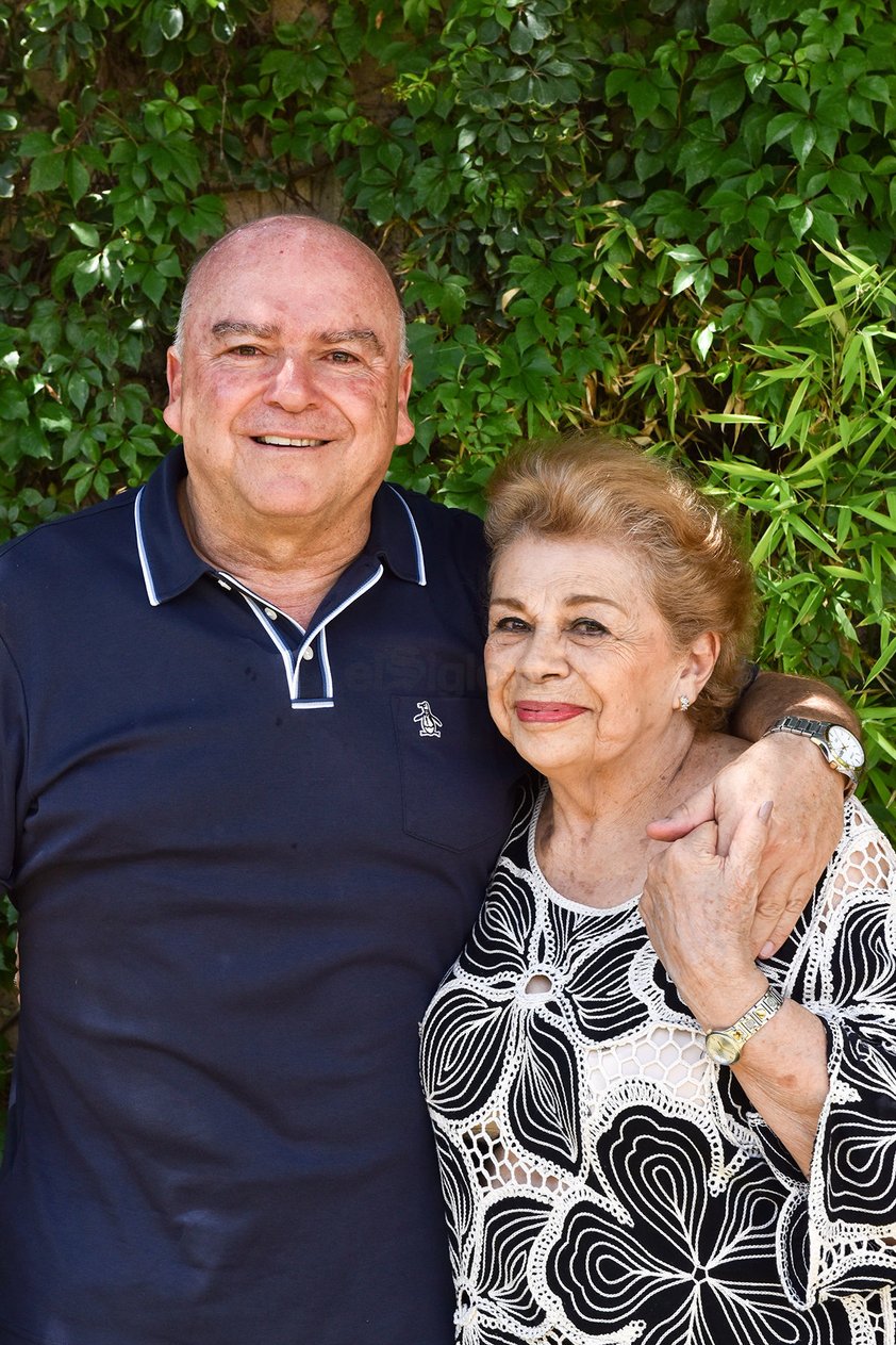 CUMPLEAÑOS. Ada acompañando a su hijo Jesús García en su cumpleaños