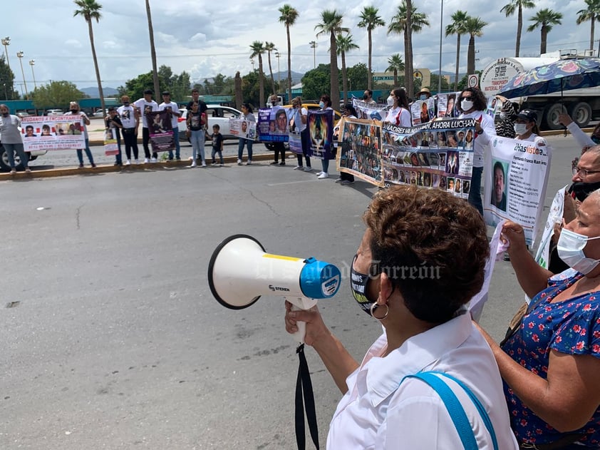 Con bloqueos y marchas, familias de desaparecidos de La Laguna denuncian 'golpe duro' tras eliminación de fideicomisos