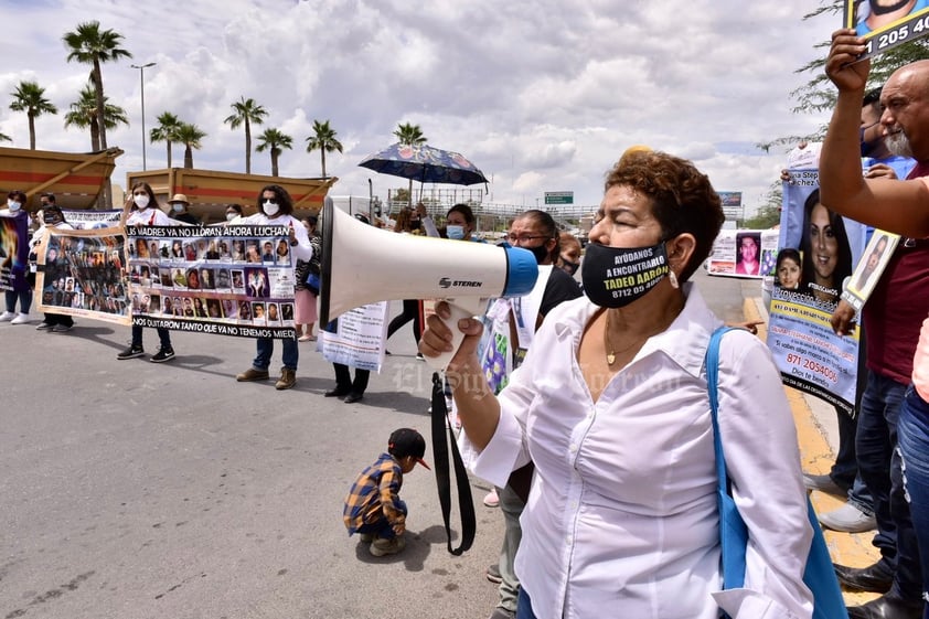 Con bloqueos y marchas, familias de desaparecidos de La Laguna denuncian 'golpe duro' tras eliminación de fideicomisos