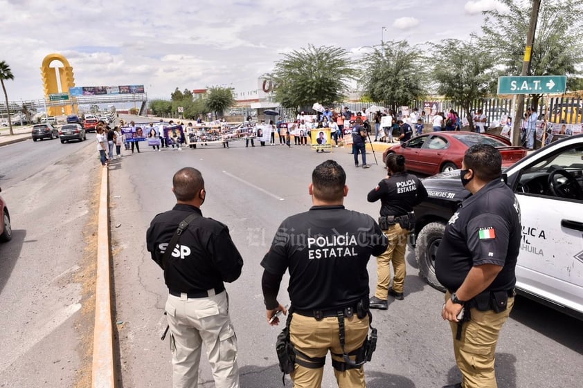 Con bloqueos y marchas, familias de desaparecidos de La Laguna denuncian 'golpe duro' tras eliminación de fideicomisos