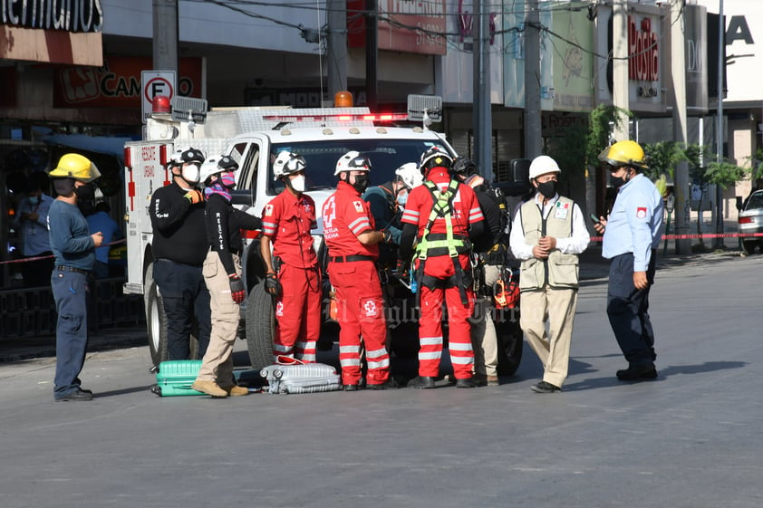 Realizan maniobras de rescate en simulacro del Teleférico de Torreón