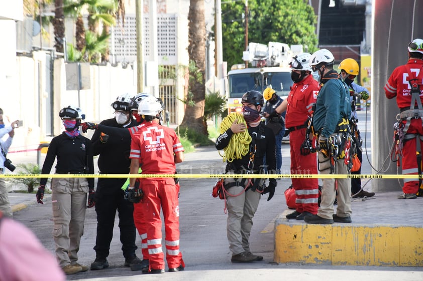 Realizan maniobras de rescate en simulacro del Teleférico de Torreón