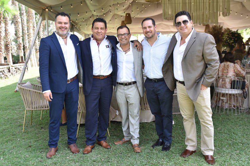 Guillermo, José Luis, Héctor, Adolfo y Jesús