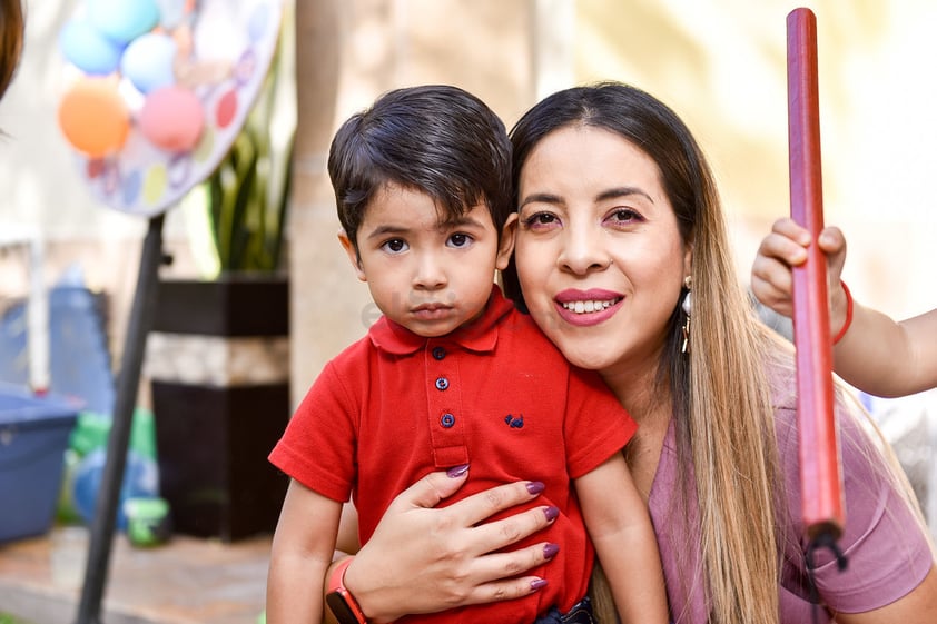 Alondra Salazar y Eugenio