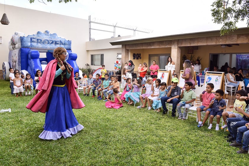 El espectáculo de Frozen cautivó a chicos y grandes