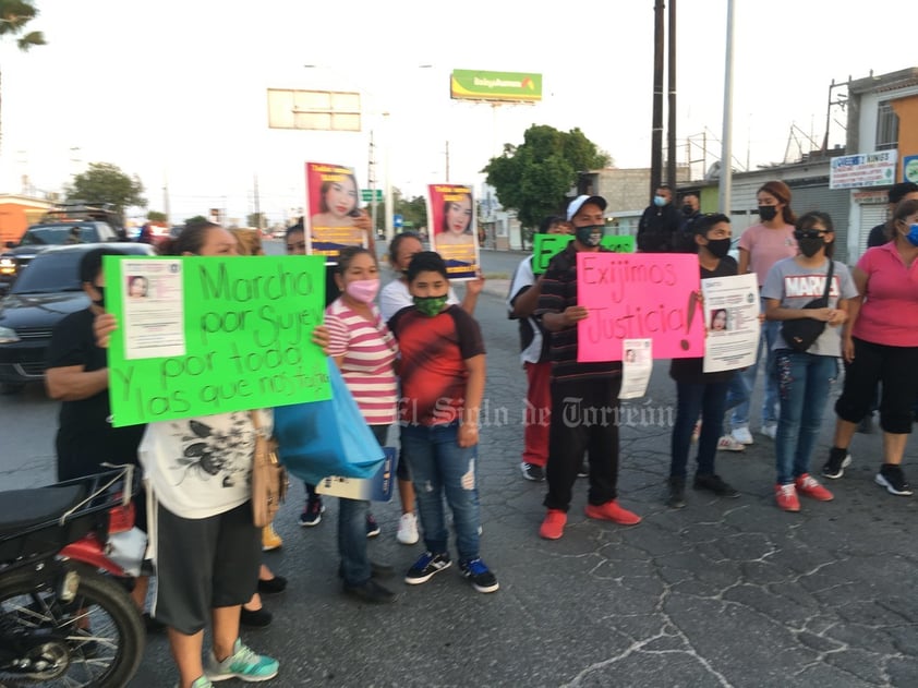 Familia de Yajaira Sujey, lagunera desaparecida en Mazatlán, realiza manifestaciones en Torreón