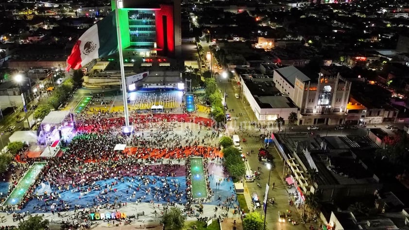 Jorge Zermeño celebra su último Grito de Independencia como alcalde de Torreón