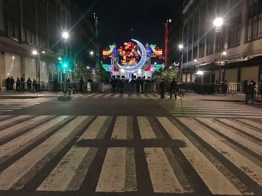 Presidente López Obrador encabeza Grito de Independencia desde Palacio Nacional