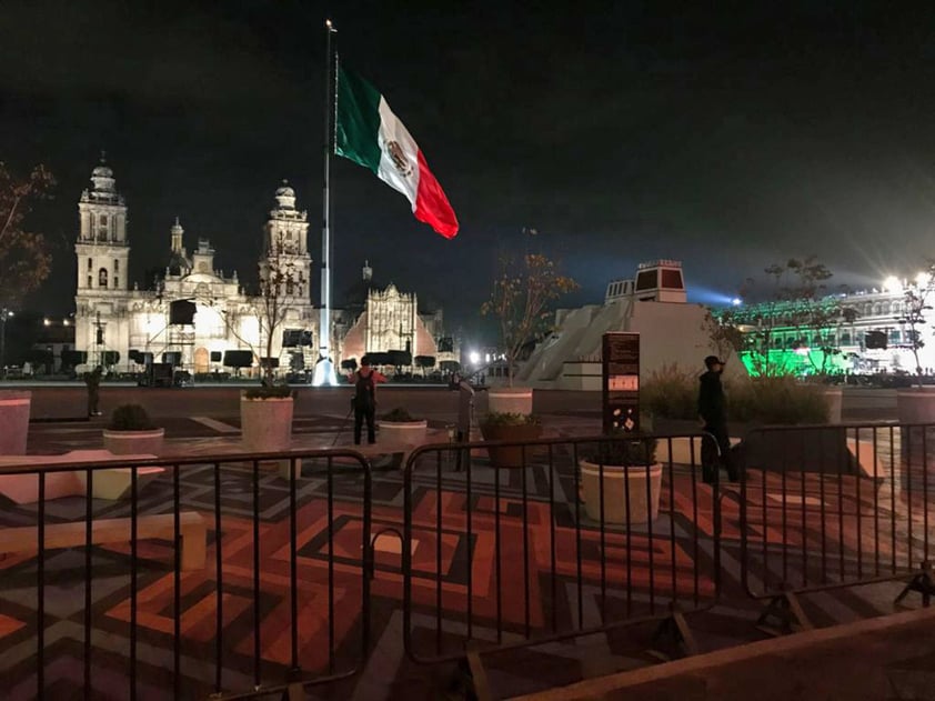 Presidente López Obrador encabeza Grito de Independencia desde Palacio Nacional