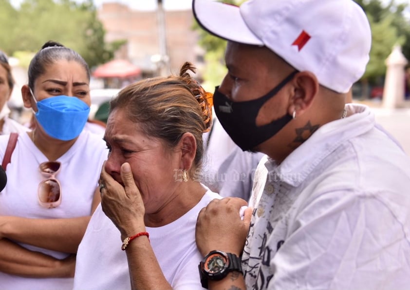 'Todos somos Sujey'; familiares marchan en Torreón para exigir verdad y justicia tras su desaparición en Mazatlán