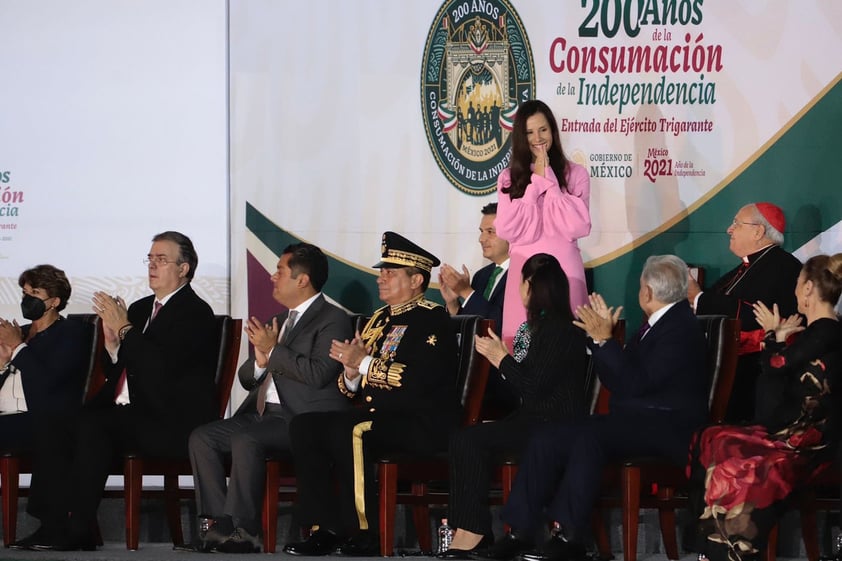 México conmemora la consumación de su Independencia con representación histórica