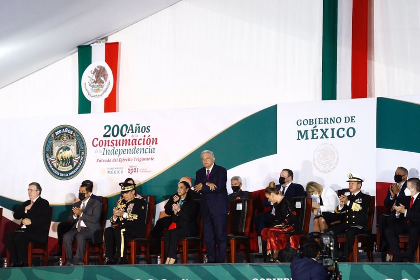 México conmemora la consumación de su Independencia con representación histórica