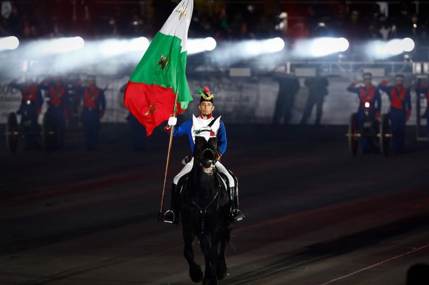 México conmemora la consumación de su Independencia con representación histórica