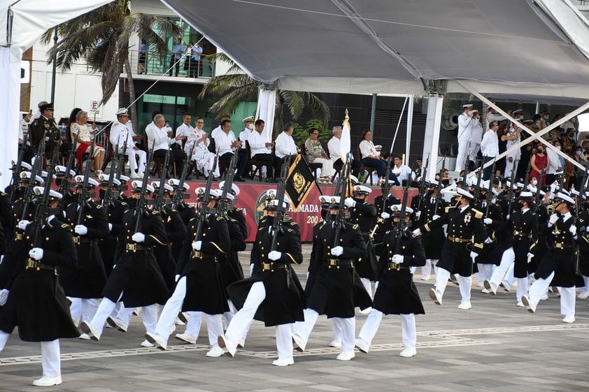 López Obrador encabeza conmemoración del Bicentenario de la Creación de Armada de México