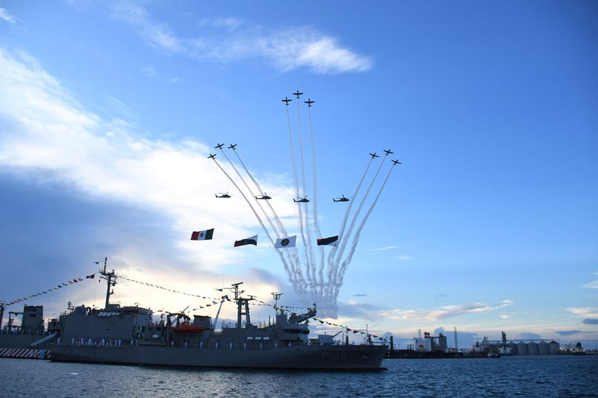 López Obrador encabeza conmemoración del Bicentenario de la Creación de Armada de México