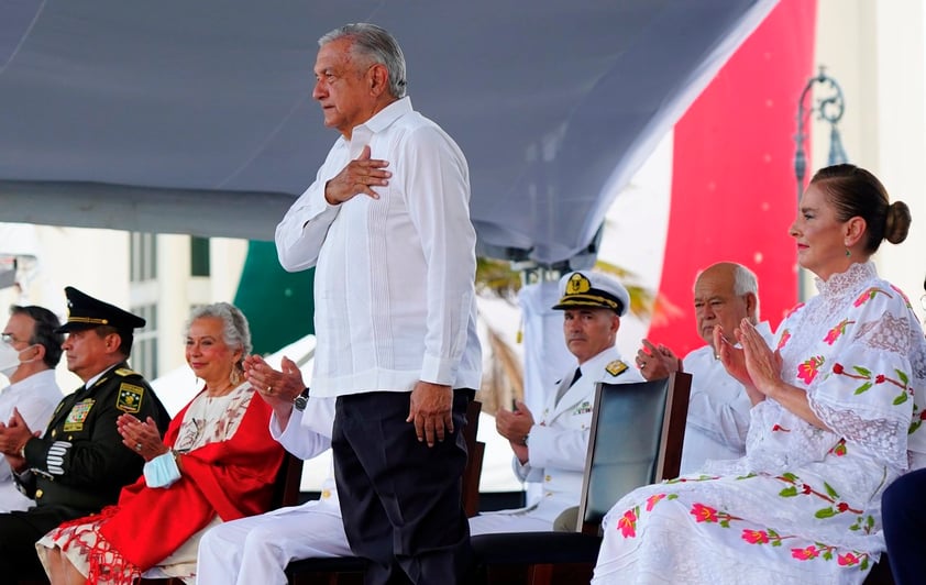 López Obrador encabeza conmemoración del Bicentenario de la Creación de Armada de México