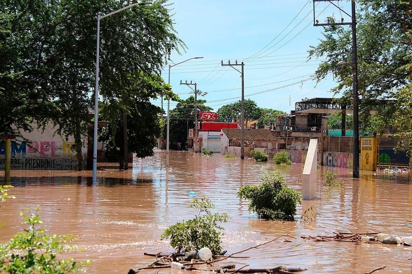 Tras paso de 'Pamela' en Nayarit reportan al menos dos desaparecidos e inundaciones