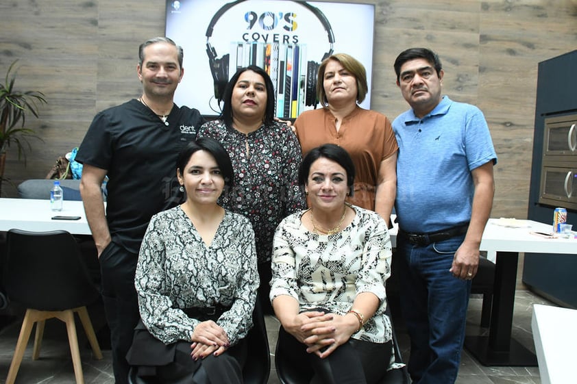 07112021 Dr. Alatorre, Dra. Cristi, Dra. Ma. del Socorro, Dr. Roberto, Dra. Cynthia y Dra. Karina.