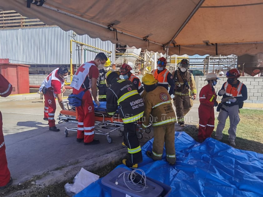 Autoridades realizan simulacro de incendio en empresa de Gómez Palacio