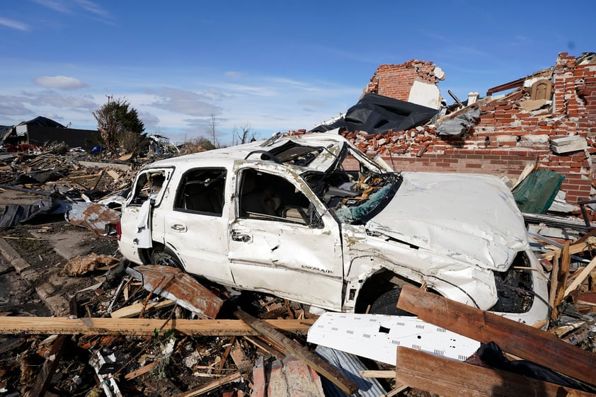 Una serie de tornados ha dejado decenas de muertos y daños materiales en los estados de Kentucky, Arkansas, Illinois, Missouri, Misisipi y Tennessee