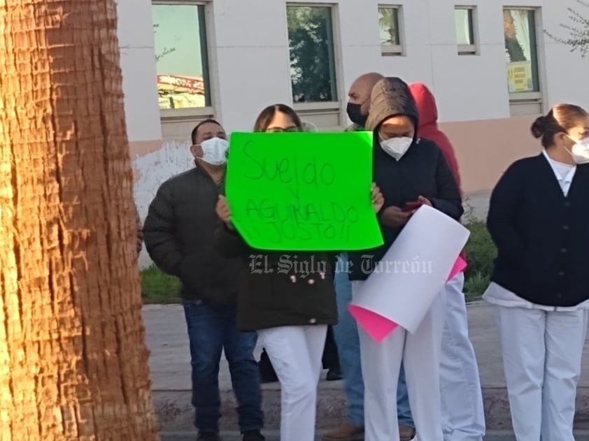 Con bloqueos, personal de salud de La Laguna exige basificación y denuncia recorte a aguinaldo