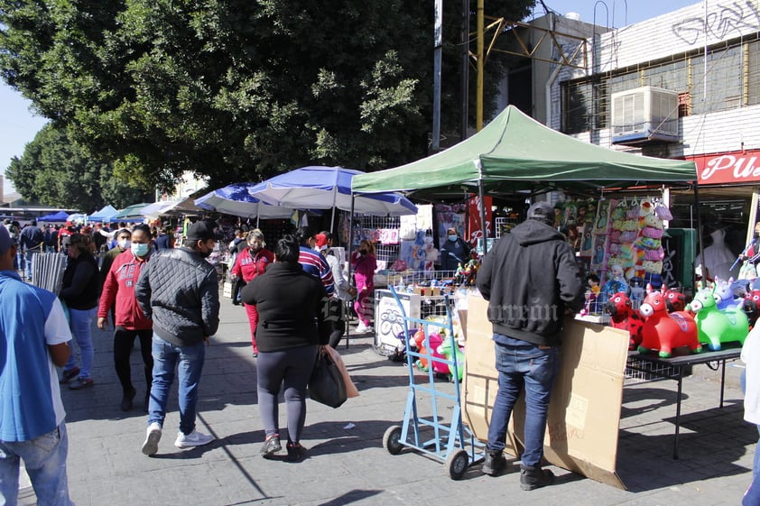 Mercado del Juguete Navideño inicia actividades en Torreón