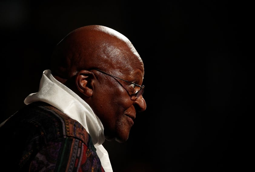 Arzobispo Desmond Tutu, líder contra apartheid en Sudáfrica y Nobel de la Paz, muere a los 90 años