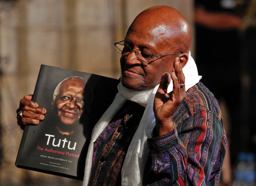 Arzobispo Desmond Tutu, líder contra apartheid en Sudáfrica y Nobel de la Paz, muere a los 90 años