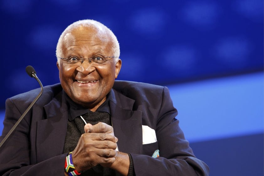 Arzobispo Desmond Tutu, líder contra apartheid en Sudáfrica y Nobel de la Paz, muere a los 90 años