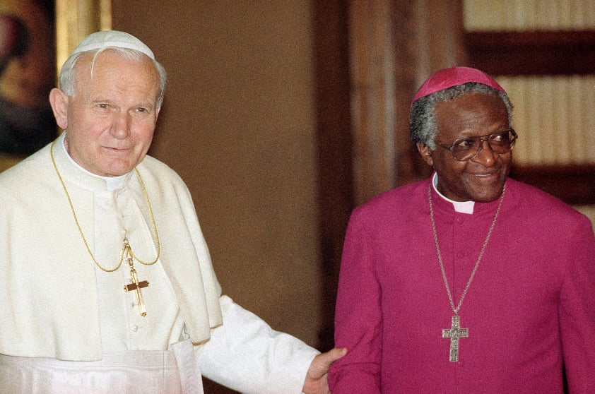 Arzobispo Desmond Tutu, líder contra apartheid en Sudáfrica y Nobel de la Paz, muere a los 90 años