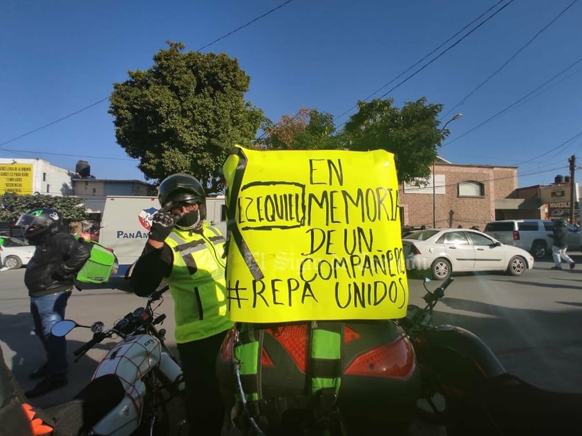 Protesta repartidores de comida