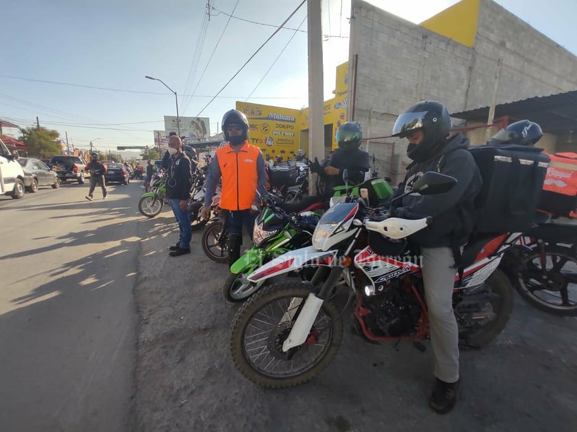 Protesta repartidores de comida