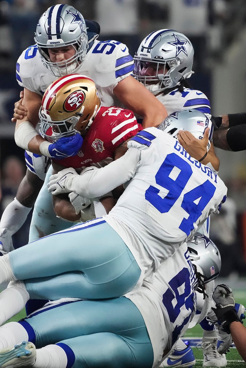 49ers avanzan a la ronda divisional con victoria sobre Cowboys