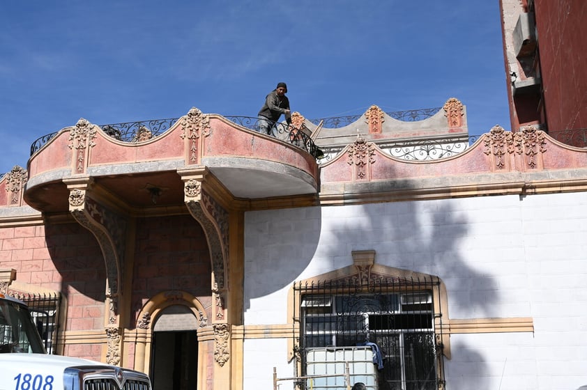 Se trata de la antigua casa de Fernando Rincón, un empresario de origen español que hizo su riqueza en Torreón gracias al algodón.