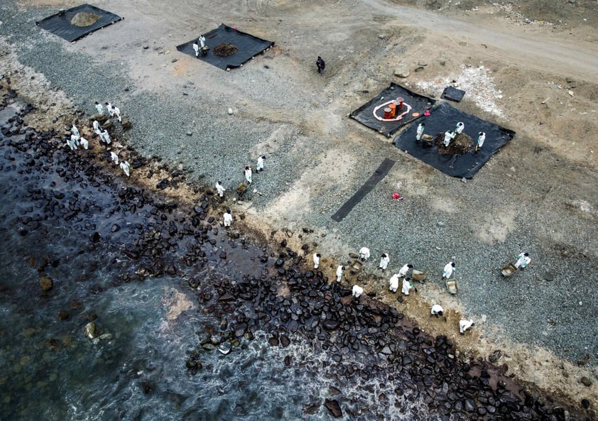 Perú incrementa cantidad de barriles de crudo derramados a 11 mil 900