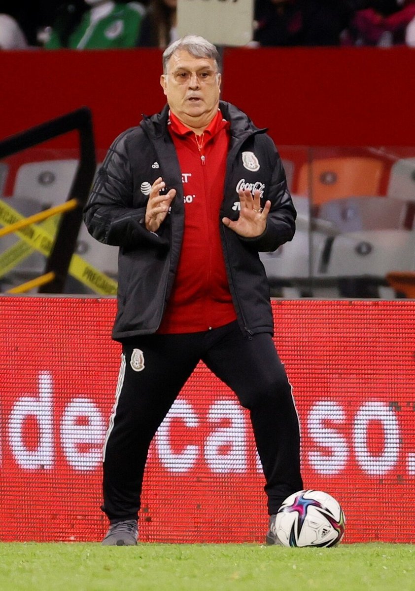 Con gol de Raúl Jiménez, México vence a Panamá