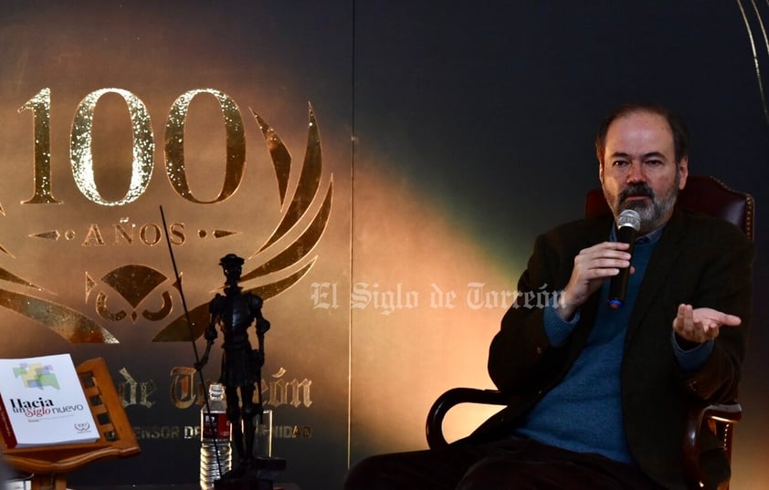 Presentación libro siglo nuevo 100 años