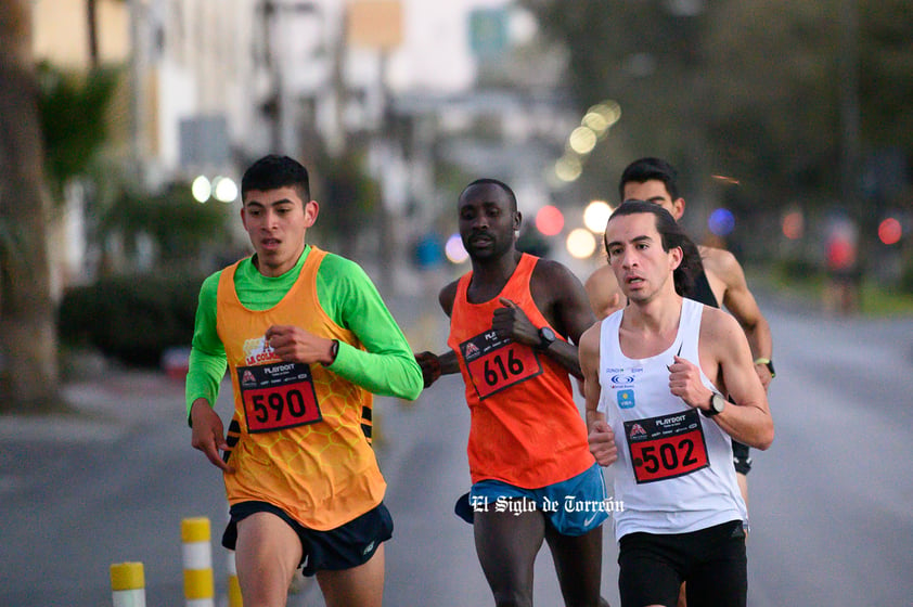 Javier Moreno (I), campeón 21k