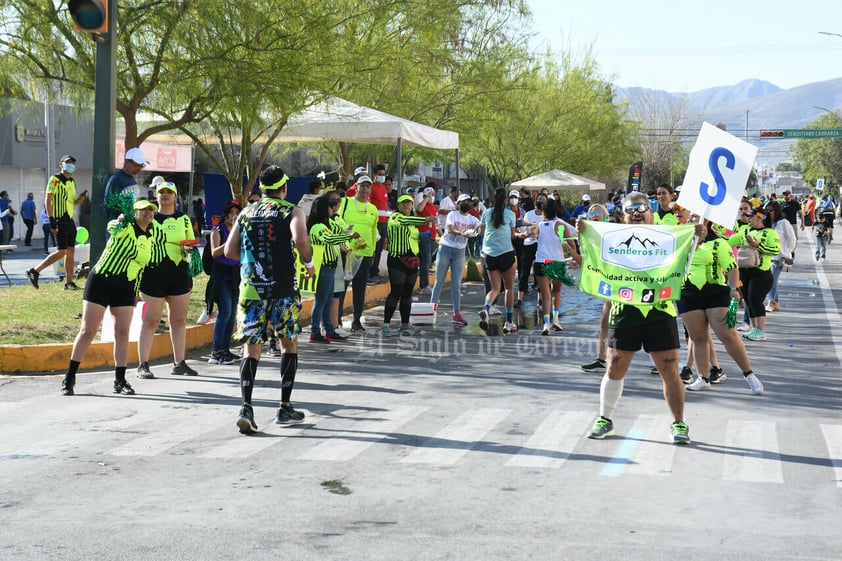 Viven con gran ambiente de fiesta el Maratón Lala 2022