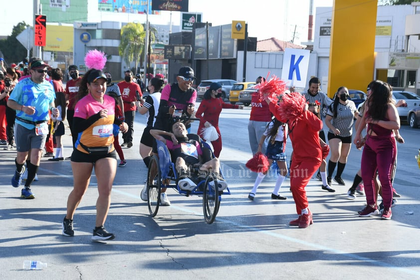 Viven con gran ambiente de fiesta el Maratón Lala 2022