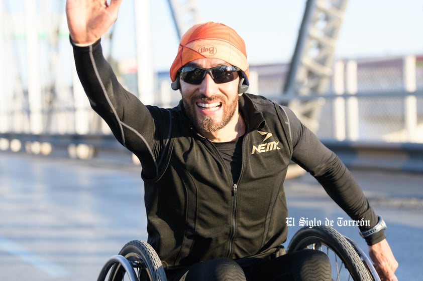 Fotografías del Maratón Lala edición 2022 en el puente plateado que une los estados de Coahuila y Durango