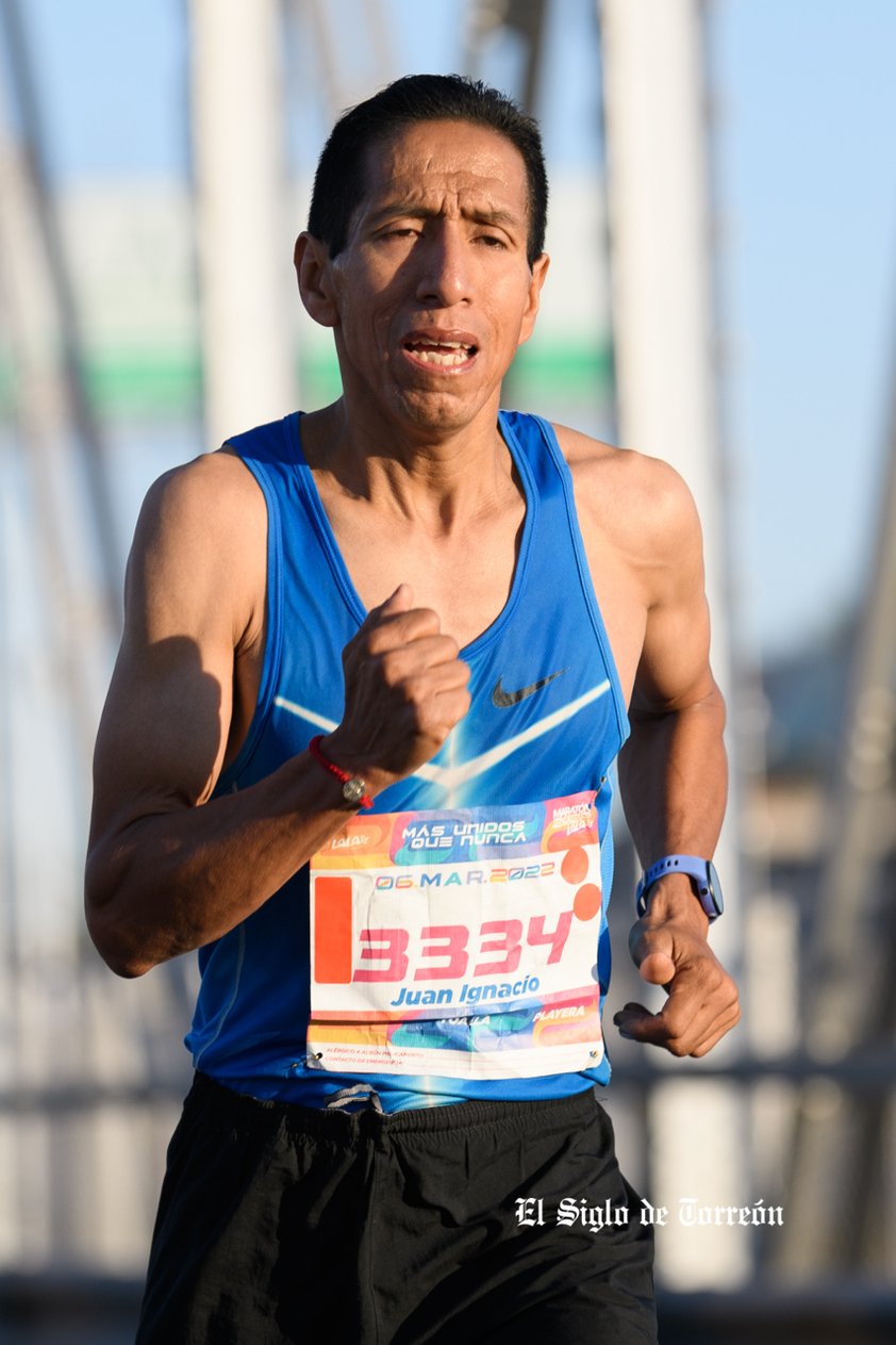 Fotografías del Maratón Lala edición 2022 en el puente plateado que une los estados de Coahuila y Durango