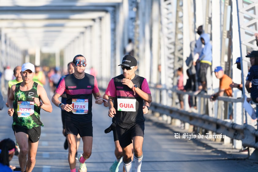 Fotografías del Maratón Lala edición 2022 en el puente plateado que une los estados de Coahuila y Durango