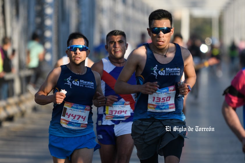 Fotografías del Maratón Lala edición 2022 en el puente plateado que une los estados de Coahuila y Durango