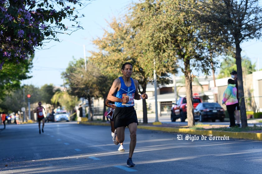 Fotografías del Maratón Lala edición 2022 en el medio maratón, km 21