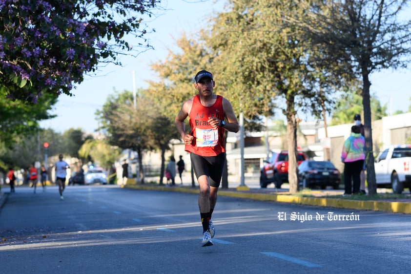 Fotografías del Maratón Lala edición 2022 en el medio maratón, km 21