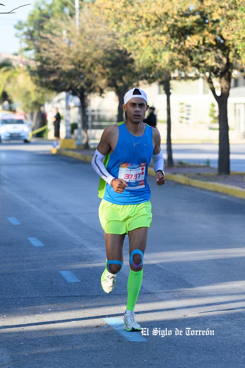 Fotografías del Maratón Lala edición 2022 en el medio maratón, km 21