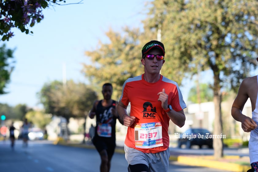 Fotografías del Maratón Lala edición 2022 en el medio maratón, km 21