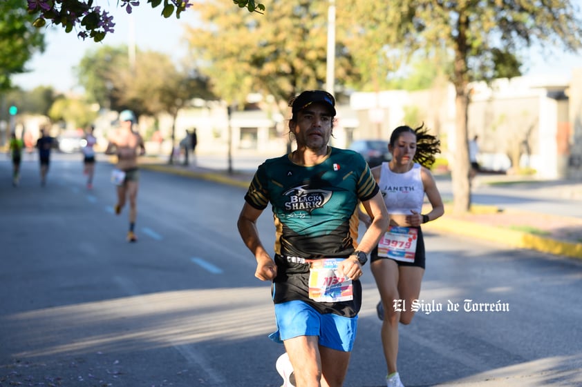 Fotografías del Maratón Lala edición 2022 en el medio maratón, km 21